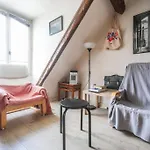 Cozy Apartment In The Center Of Paris